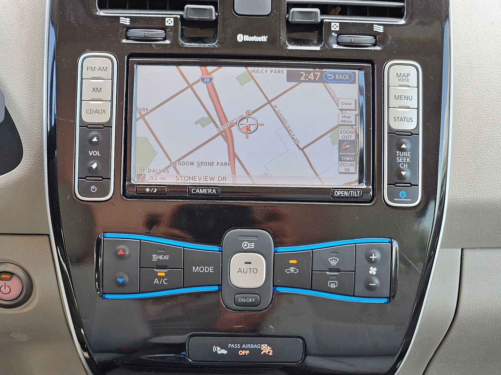 Thumbnail: 2015 Nissan Leaf - 18