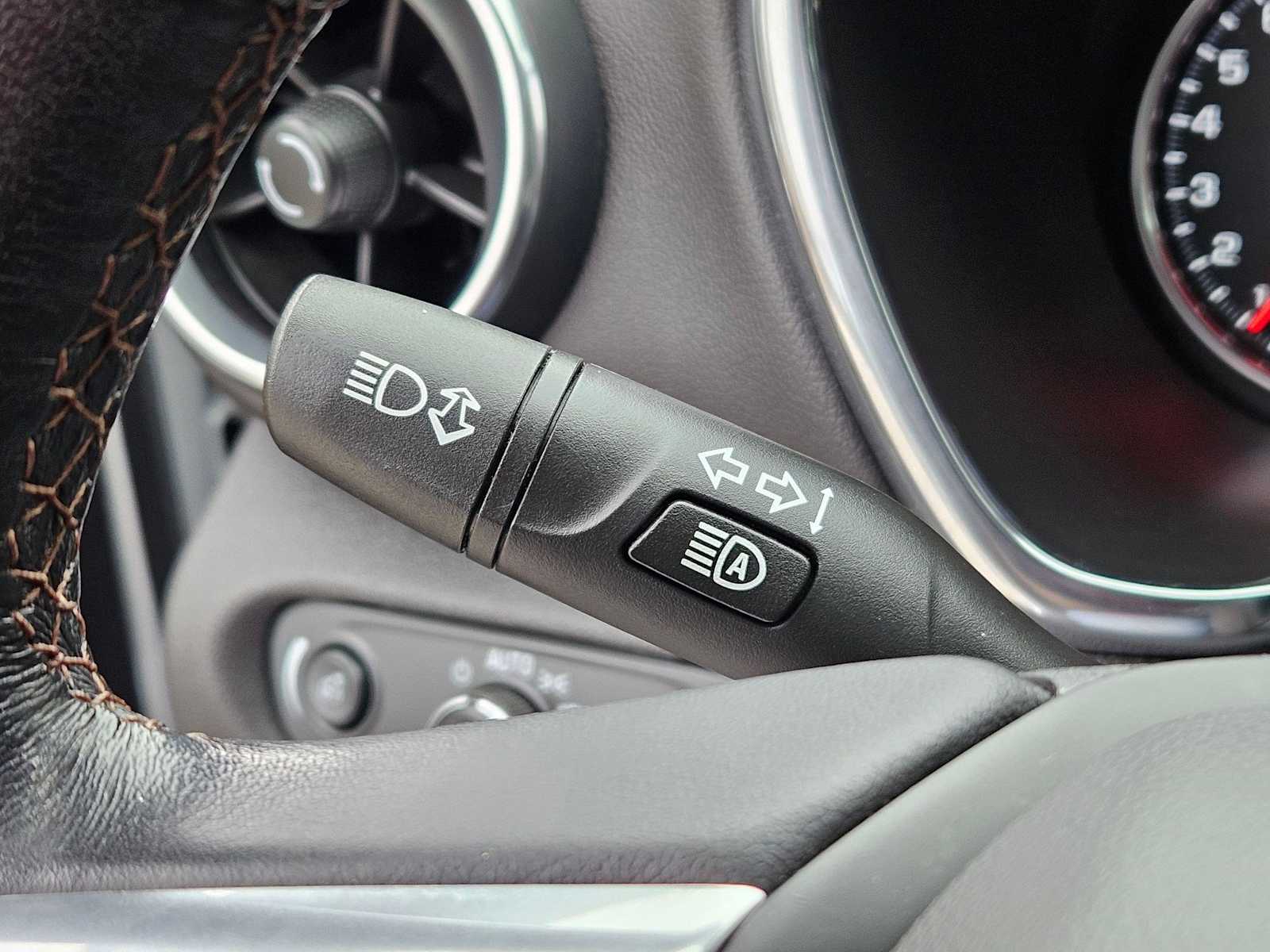 Thumbnail: 2020 Chevrolet Blazer - 26