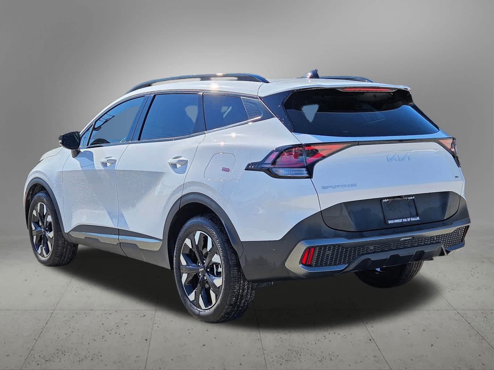 2024 Kia Sportage X-Line photo 3