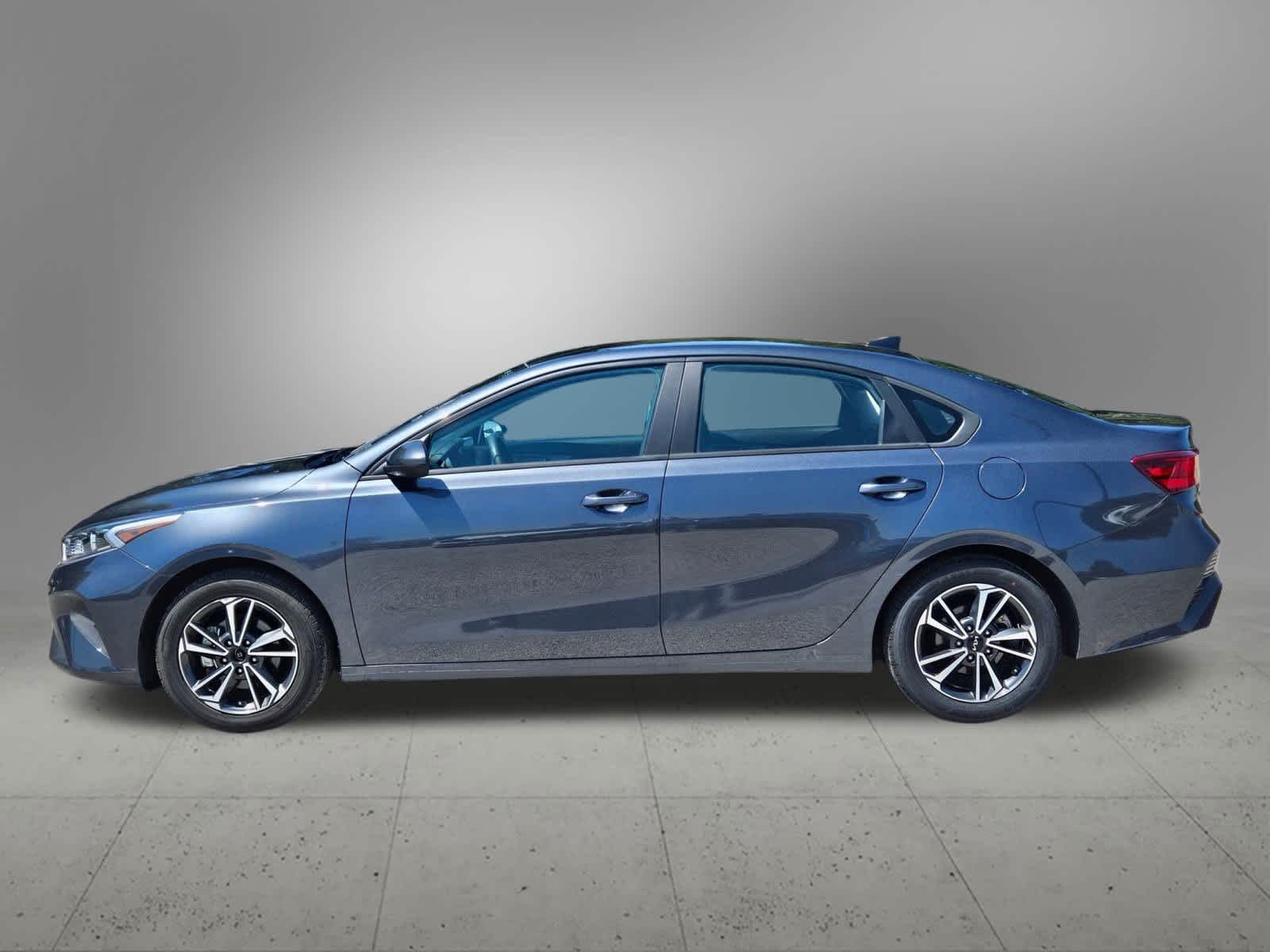 Thumbnail: 2023 Kia Forte - 2