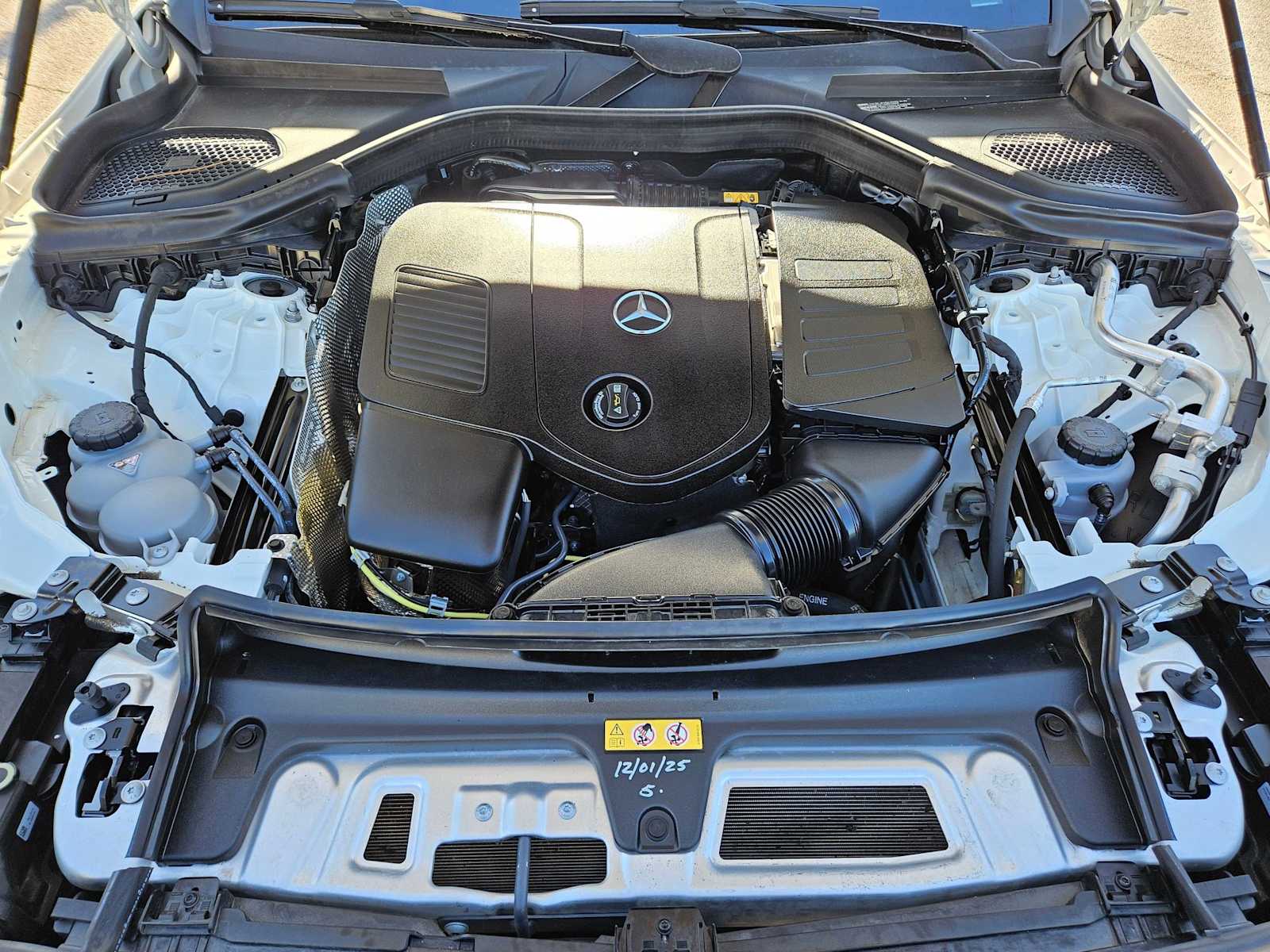 Thumbnail: 2024 Mercedes-Benz GLC - 16