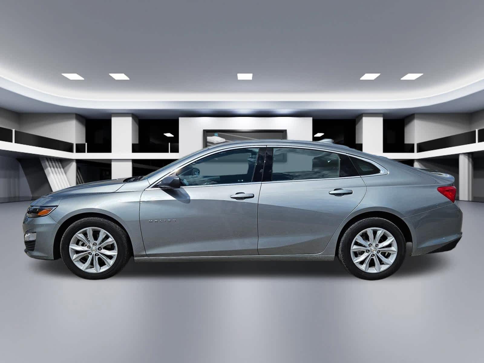 Thumbnail: 2025 Chevrolet Malibu - 3