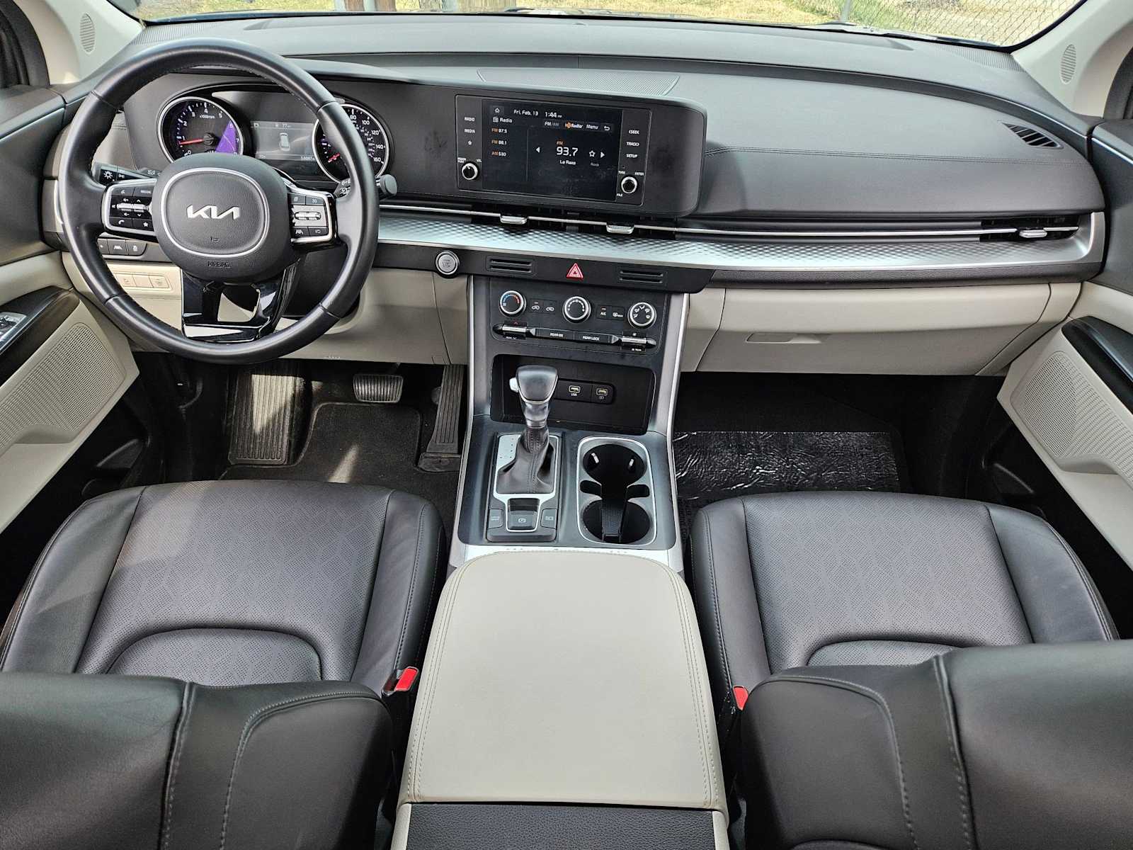 Thumbnail: 2024 Kia Carnival - 17