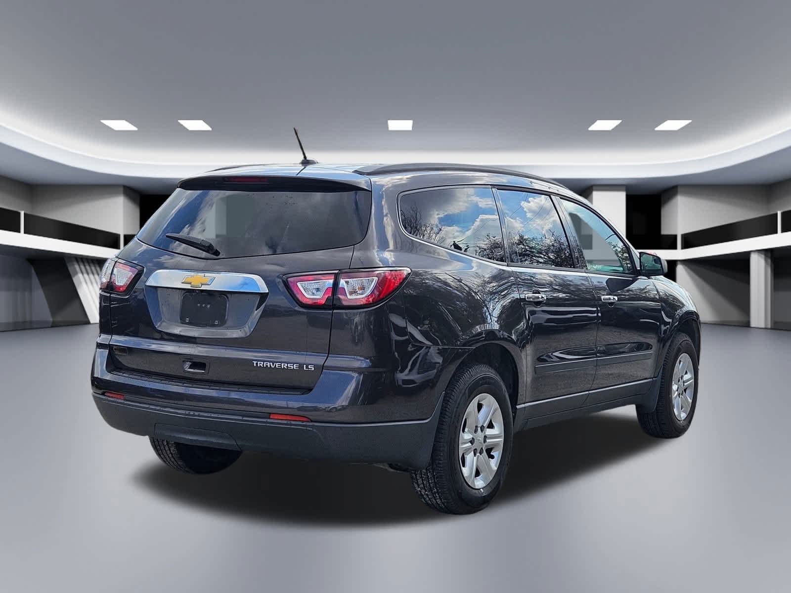 Thumbnail: 2014 Chevrolet Traverse - 6