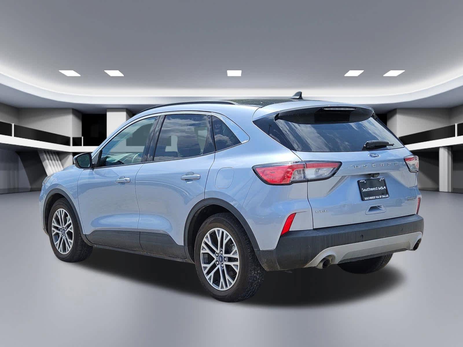 Thumbnail: 2022 Ford Escape - 3