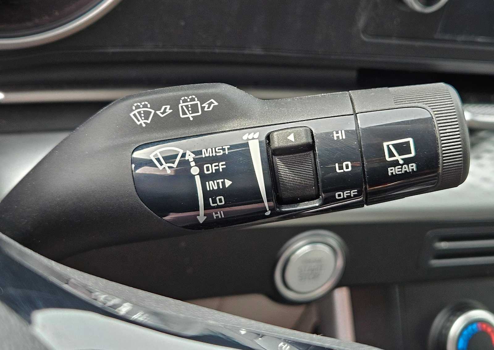 Thumbnail: 2024 Kia Carnival - 26