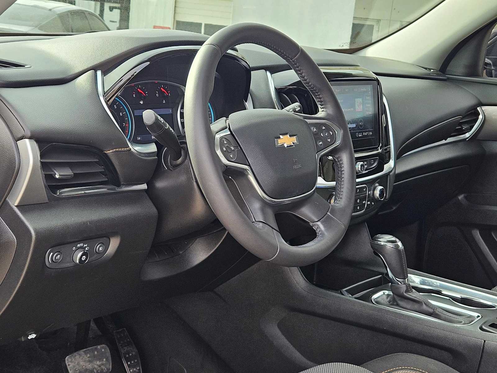 Thumbnail: 2020 Chevrolet Traverse - 2