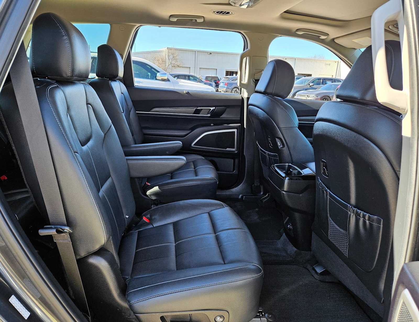 Thumbnail: 2022 Kia Telluride - 20