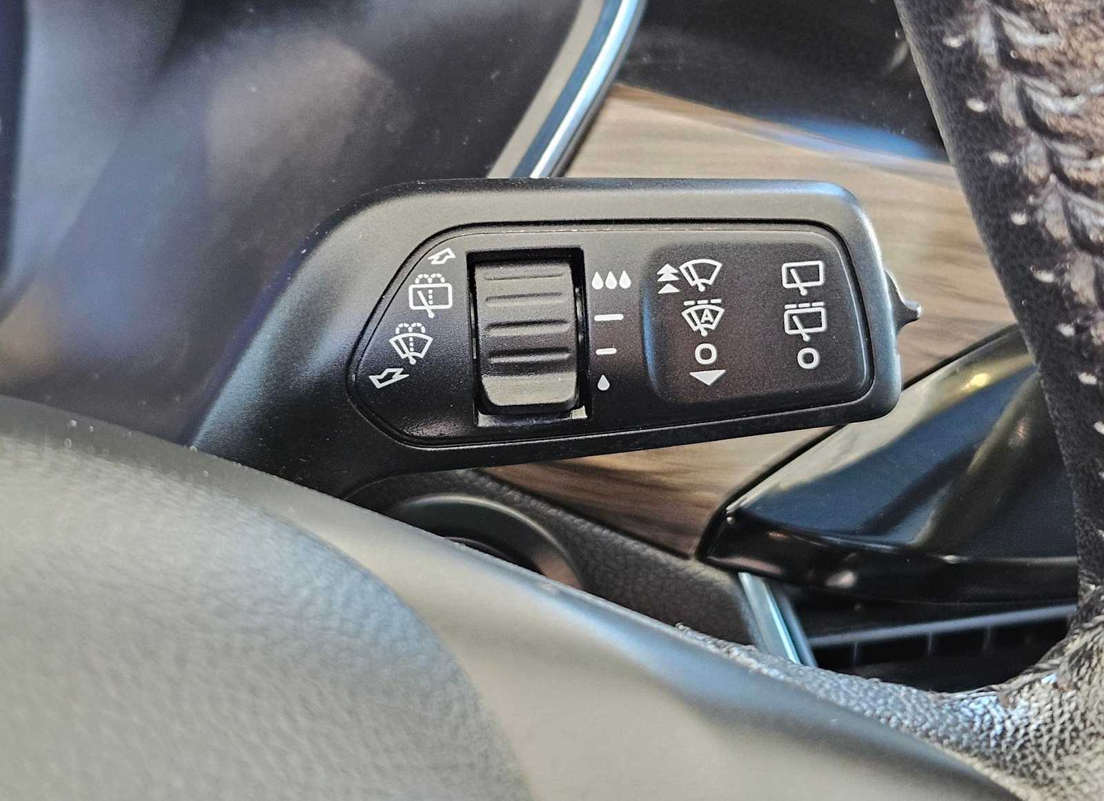 Thumbnail: 2020 Ford Escape - 27