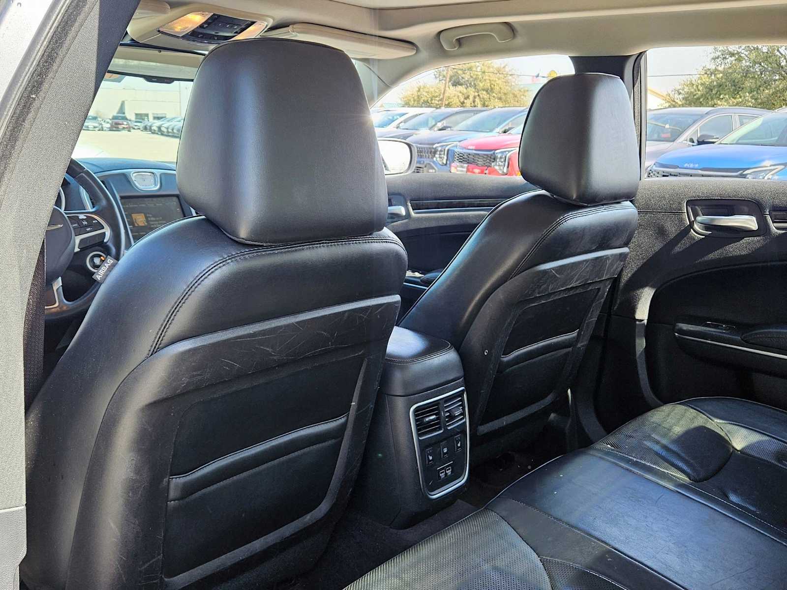 Thumbnail: 2016 Chrysler 300 - 17