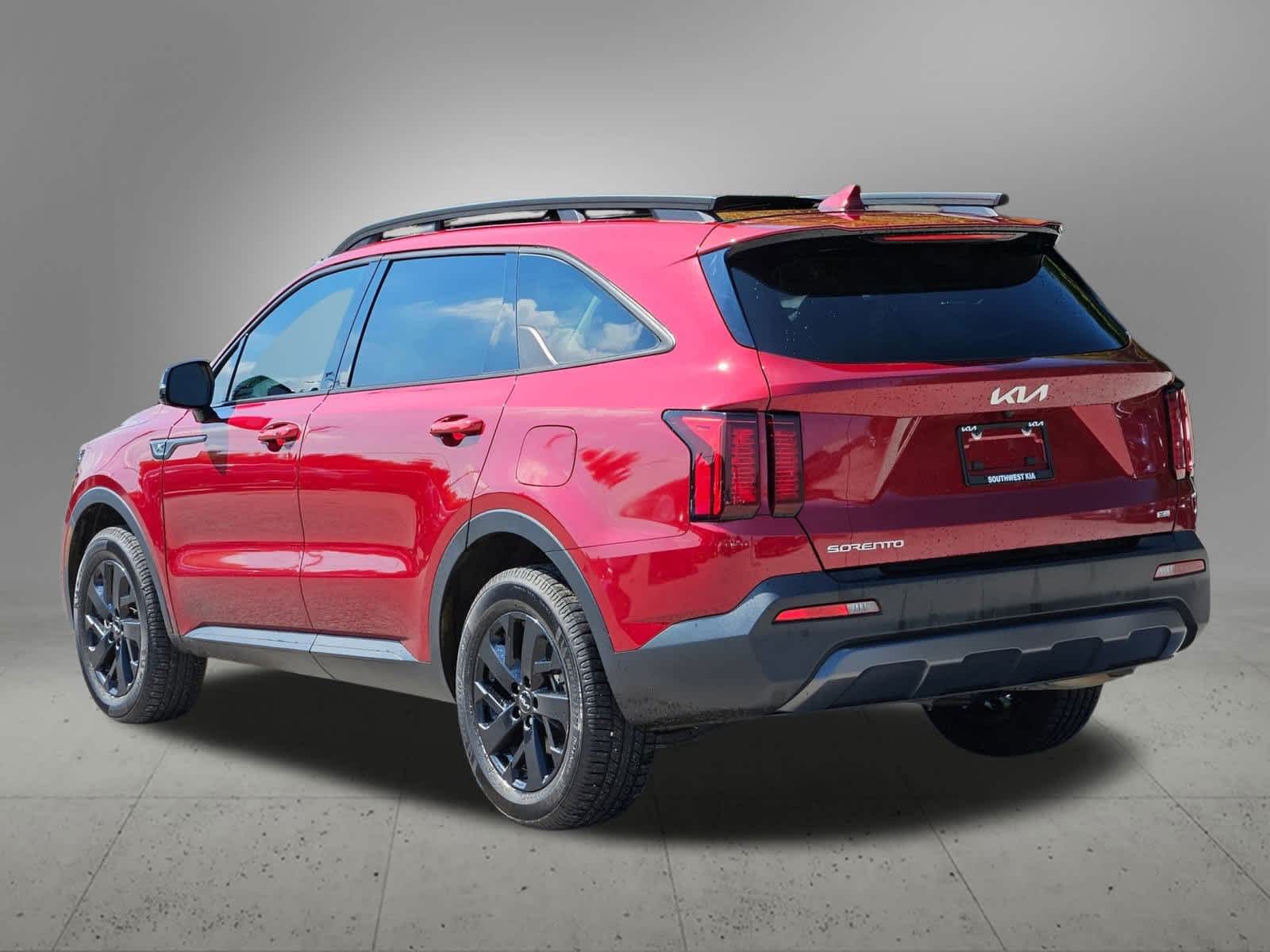 Thumbnail: 2023 Kia Sorento - 3