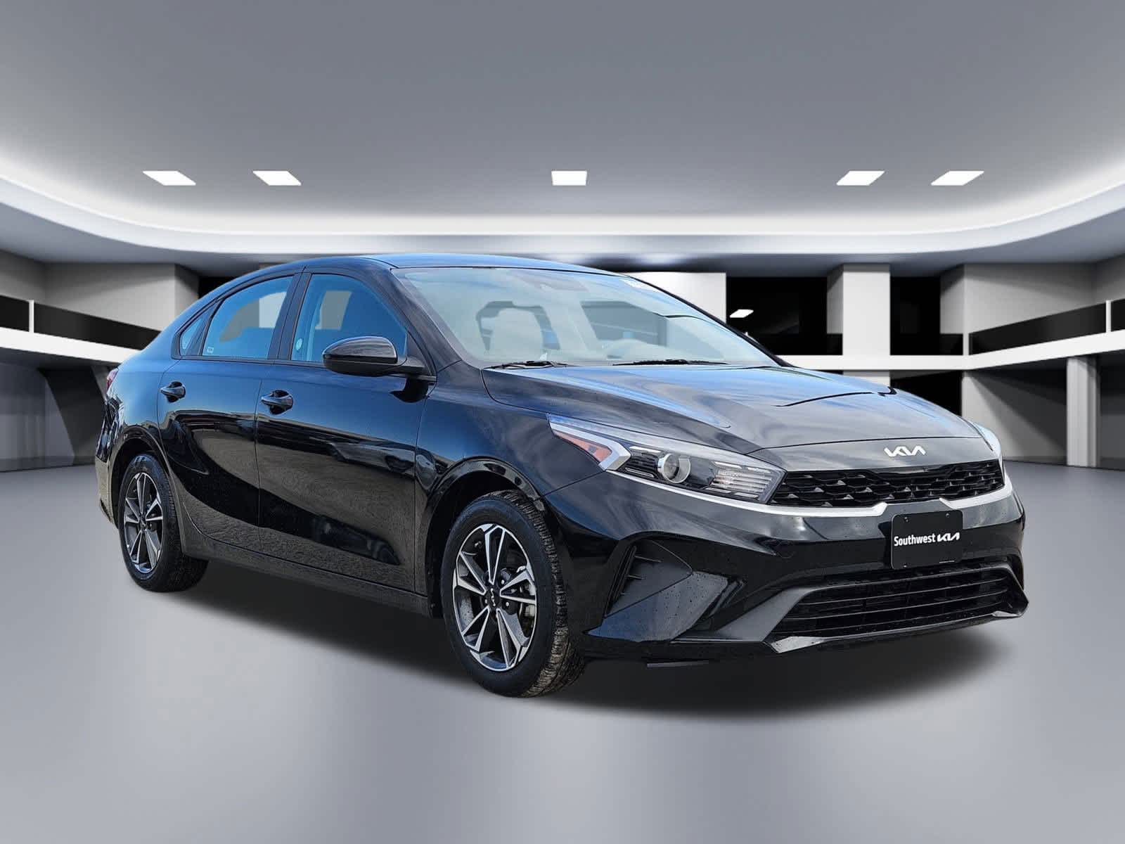 Thumbnail: 2024 Kia Forte - 8