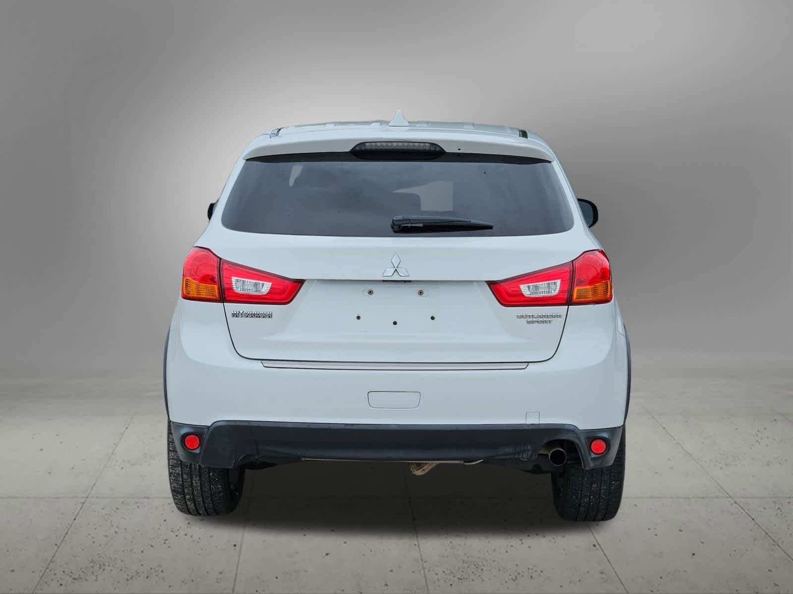 Thumbnail: 2017 Mitsubishi Outlander Sport - 5
