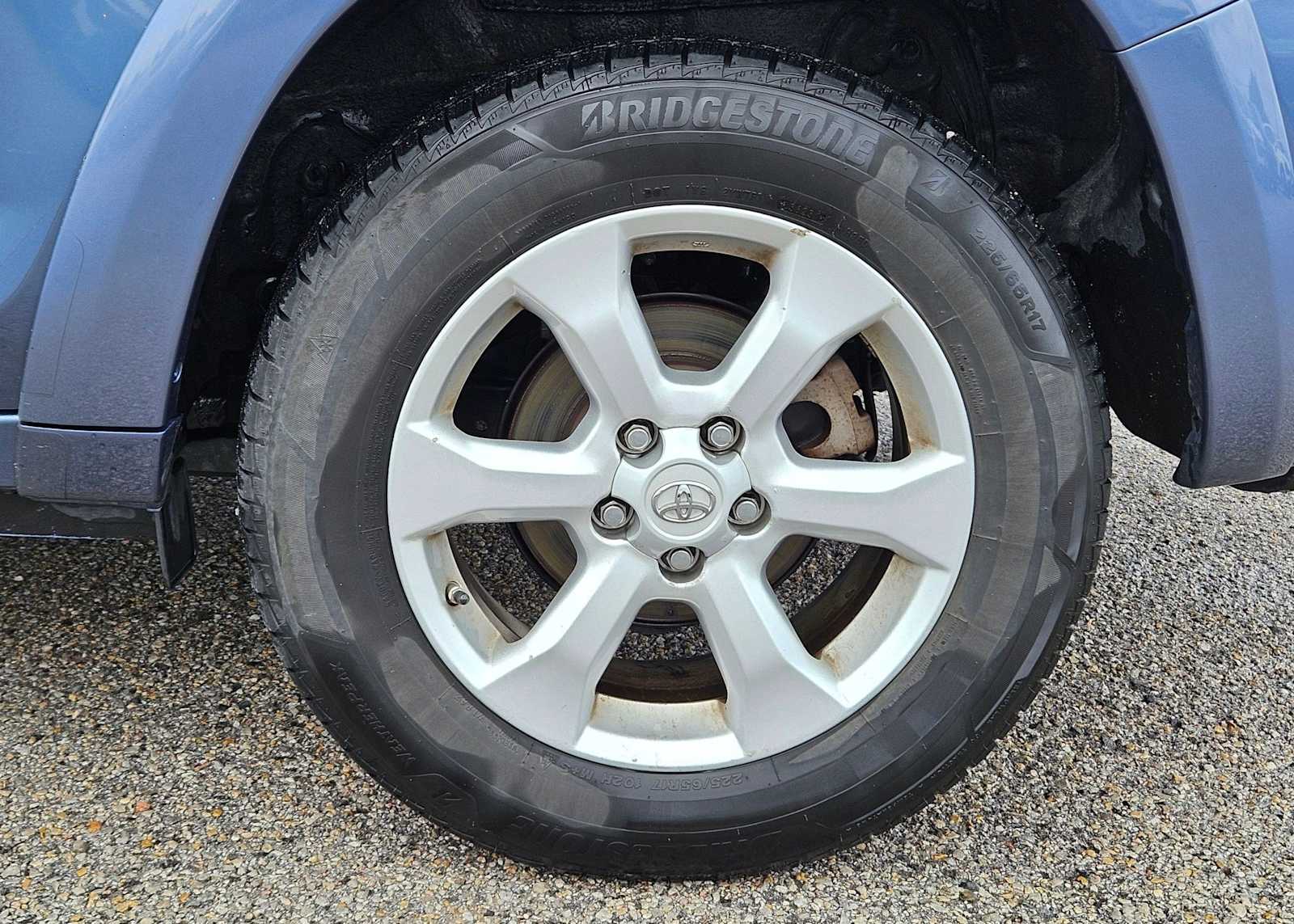 Thumbnail: 2011 Toyota RAV4 - 14