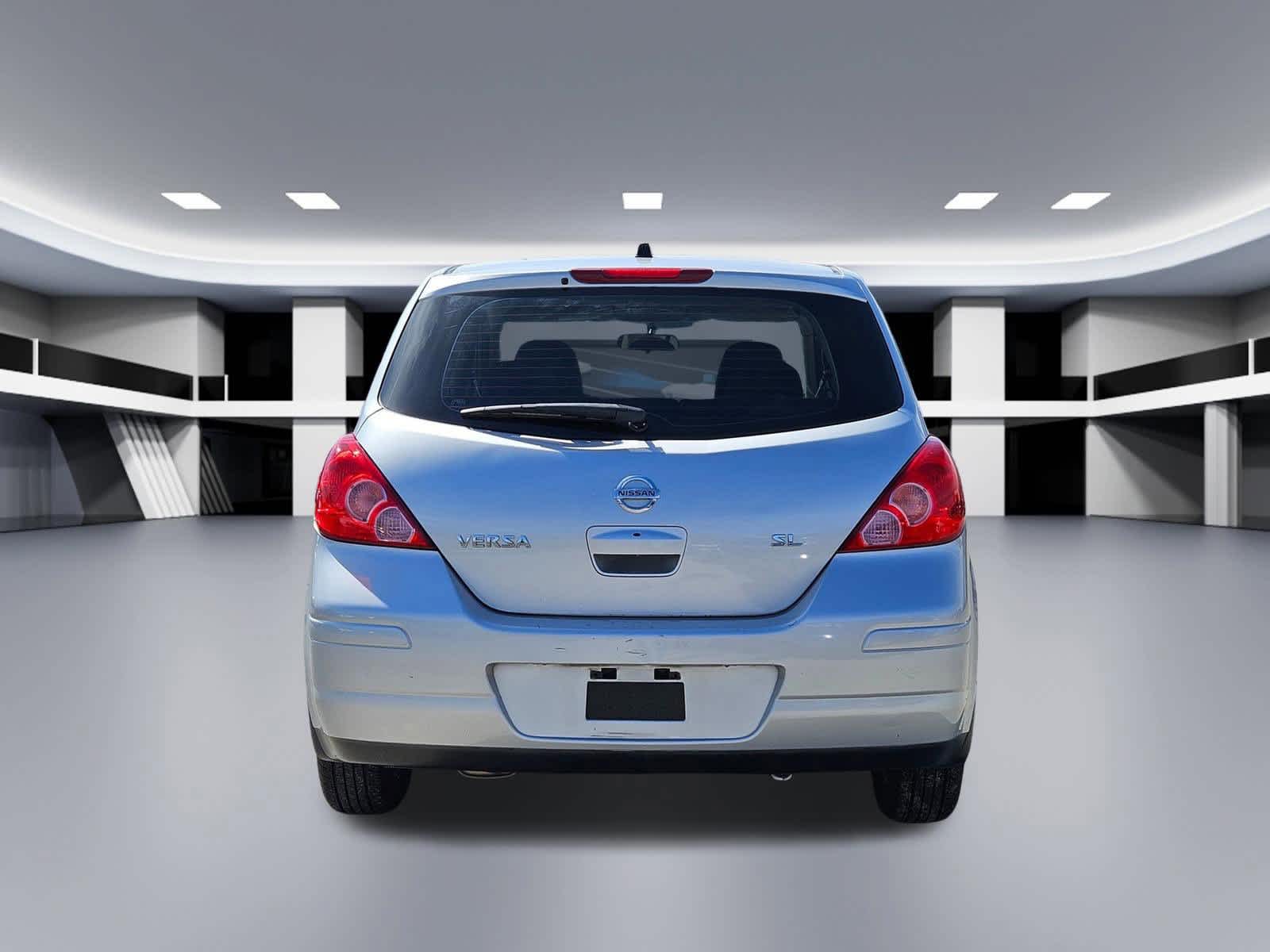 Thumbnail: 2009 Nissan Versa - 4