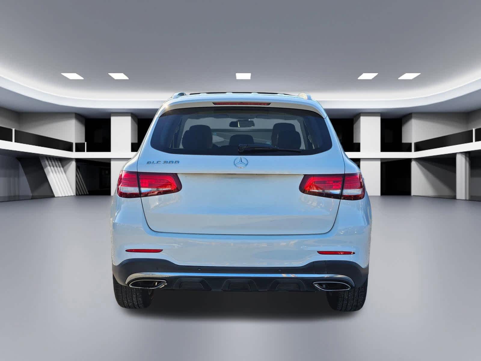 Thumbnail: 2016 Mercedes-Benz GLC - 4