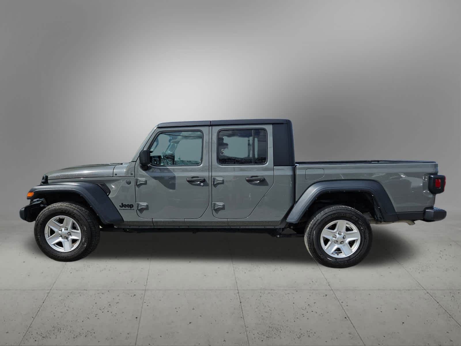 2023 Jeep Gladiator Sport photo 3