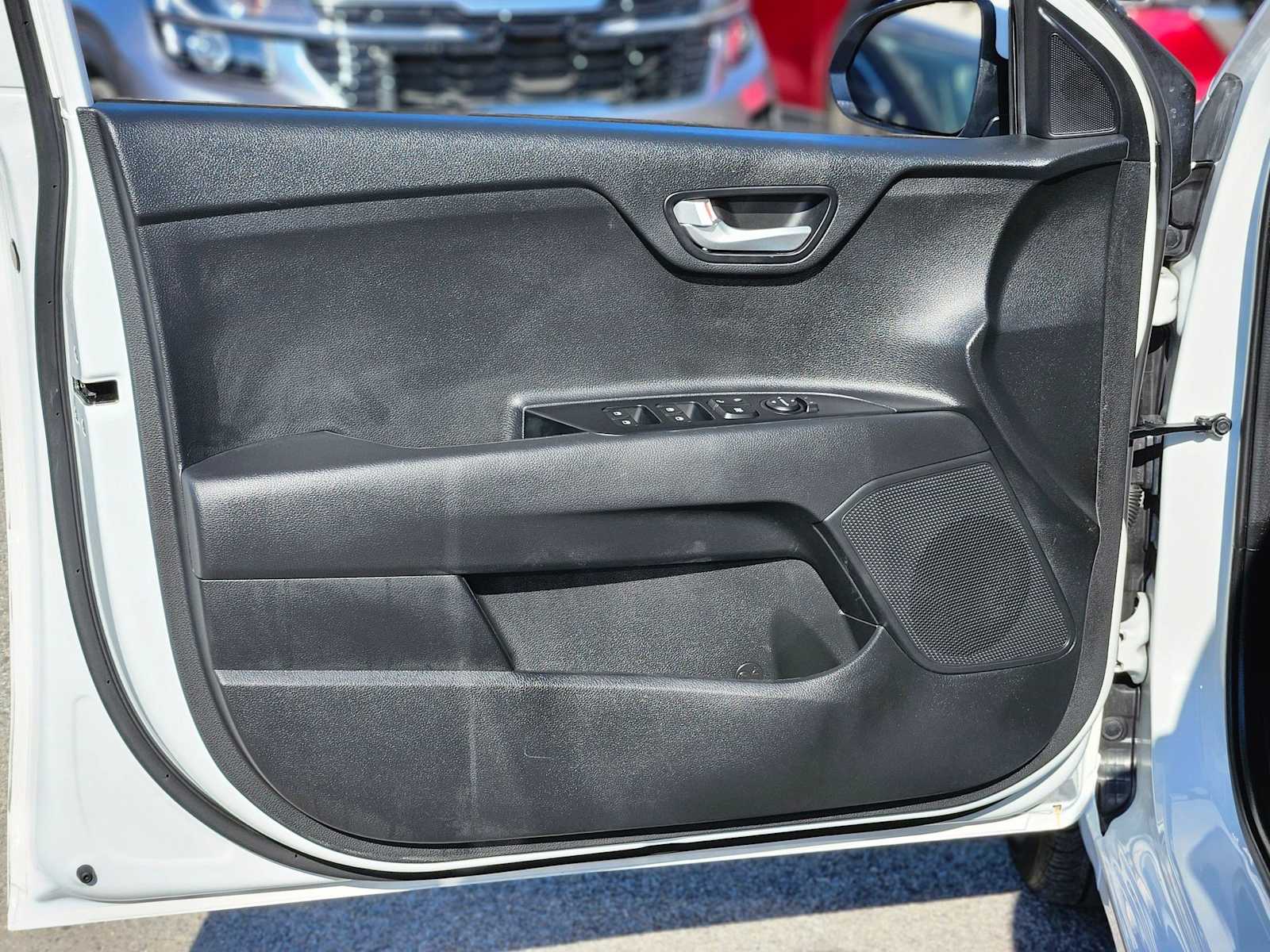 Thumbnail: 2023 Kia Rio - 16