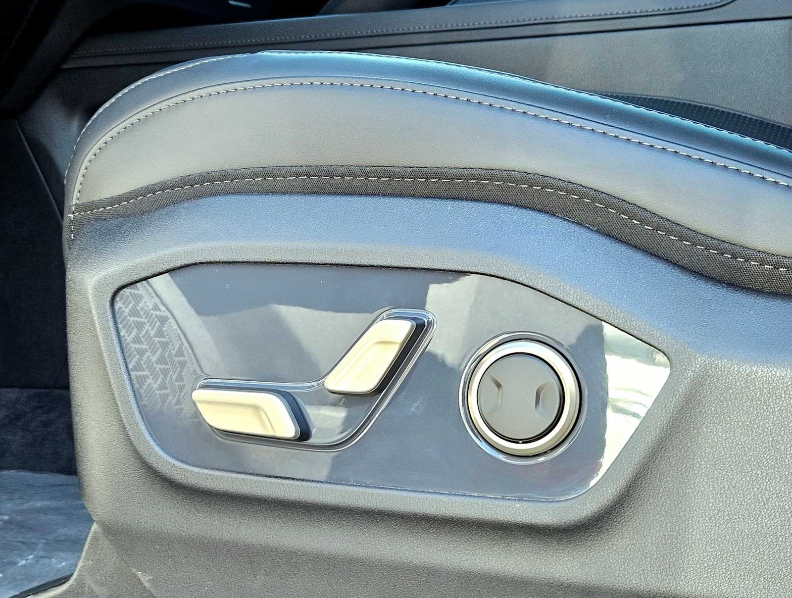 Thumbnail: 2027 Kia Telluride - 13