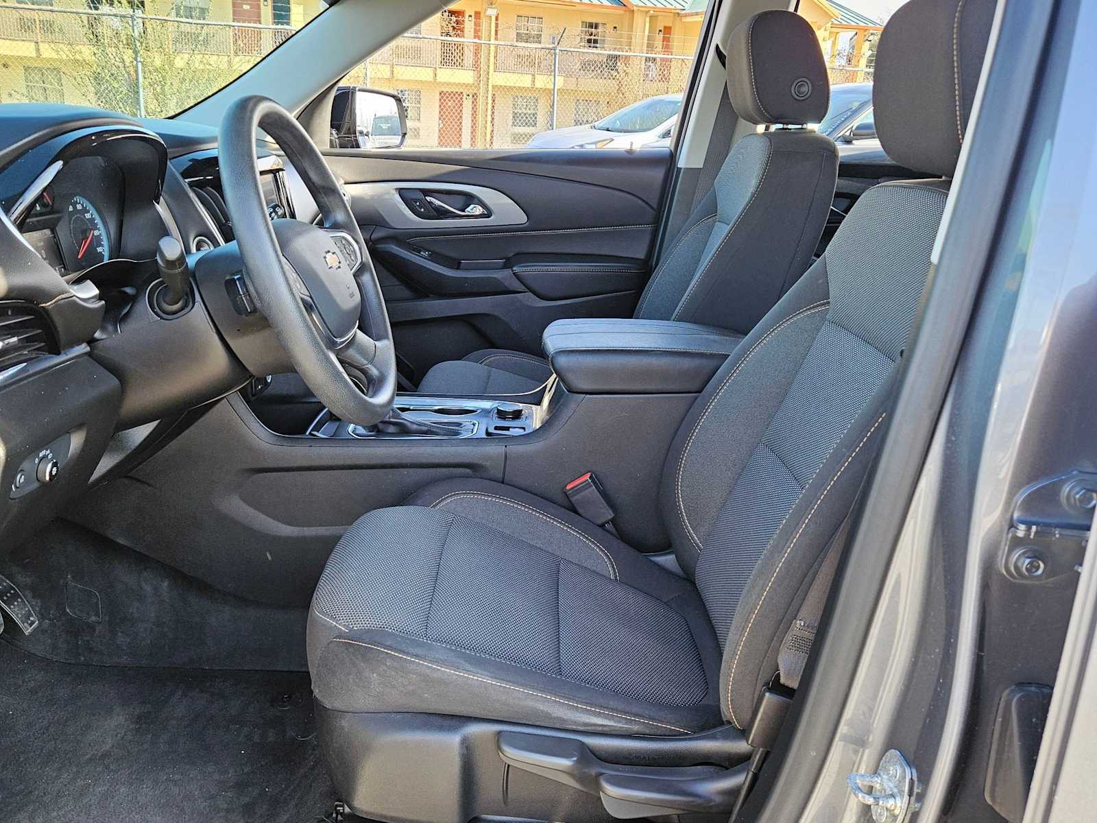 Thumbnail: 2020 Chevrolet Traverse - 18