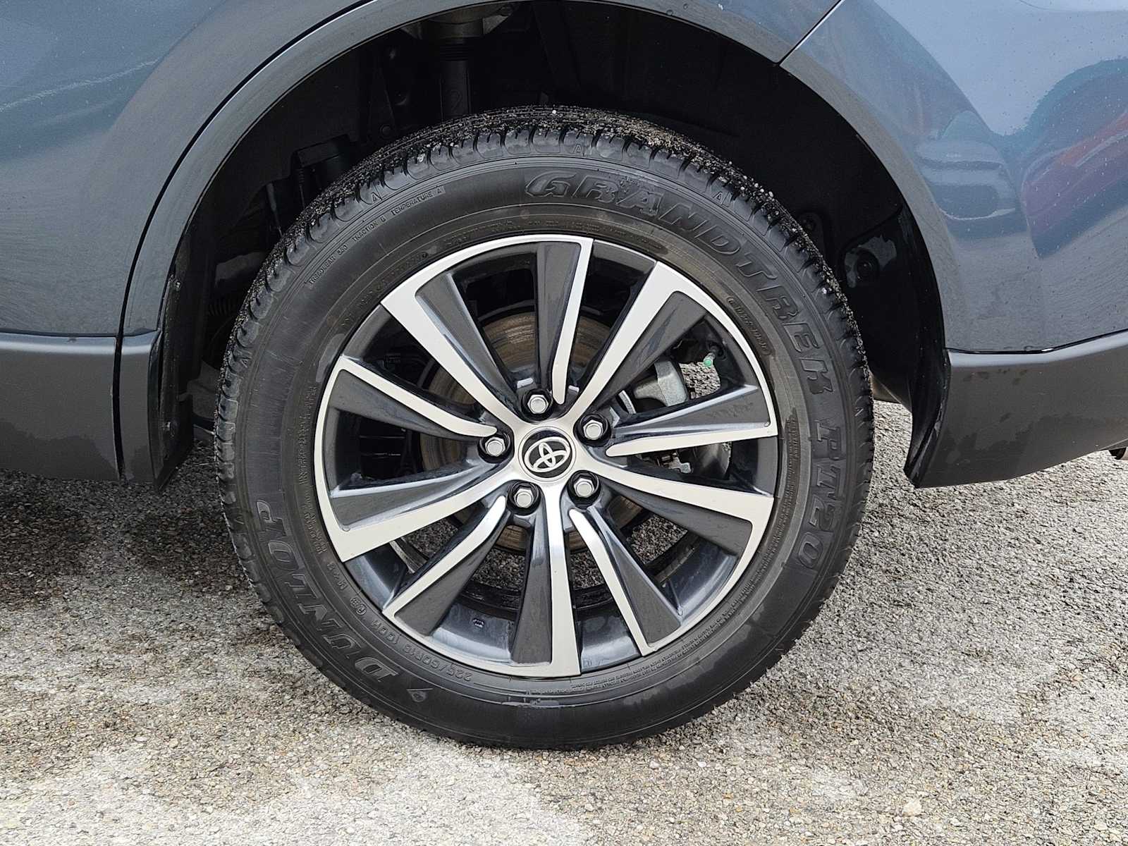 Thumbnail: 2023 Toyota Venza - 14