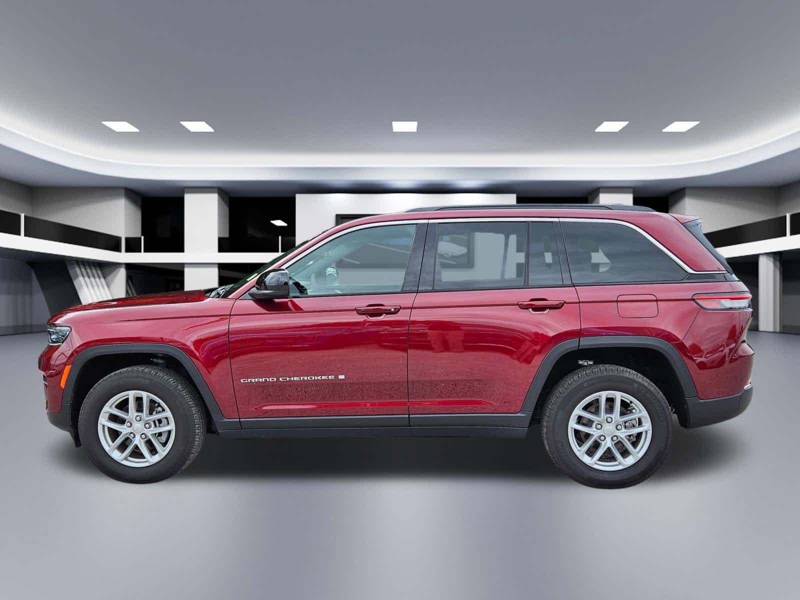 Thumbnail: 2025 Jeep Grand Cherokee - 3