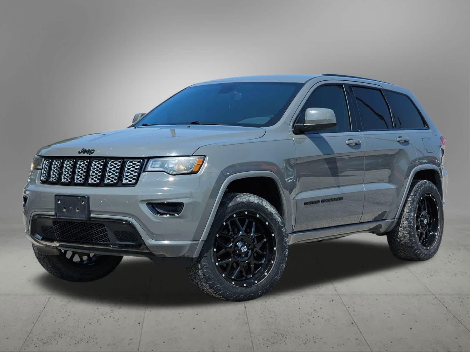 Thumbnail: 2019 Jeep Grand Cherokee - 1