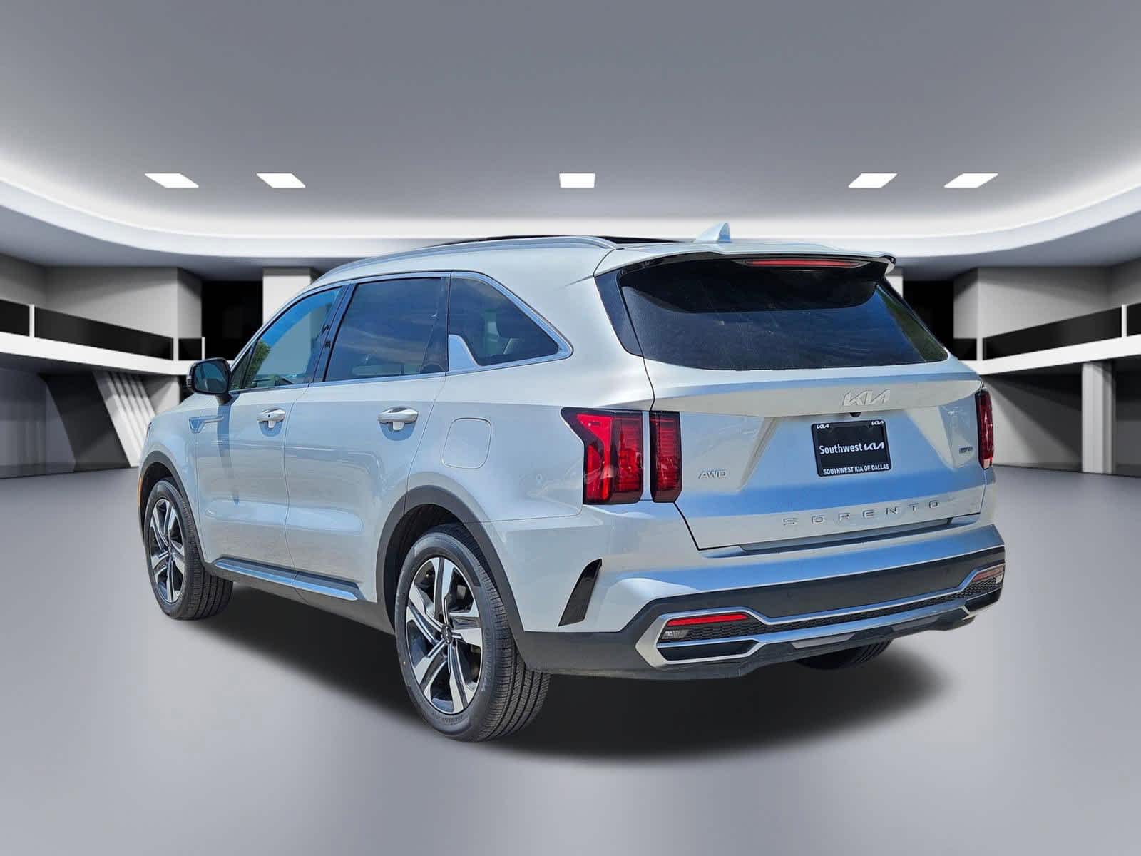 Thumbnail: 2022 Kia Sorento - 3