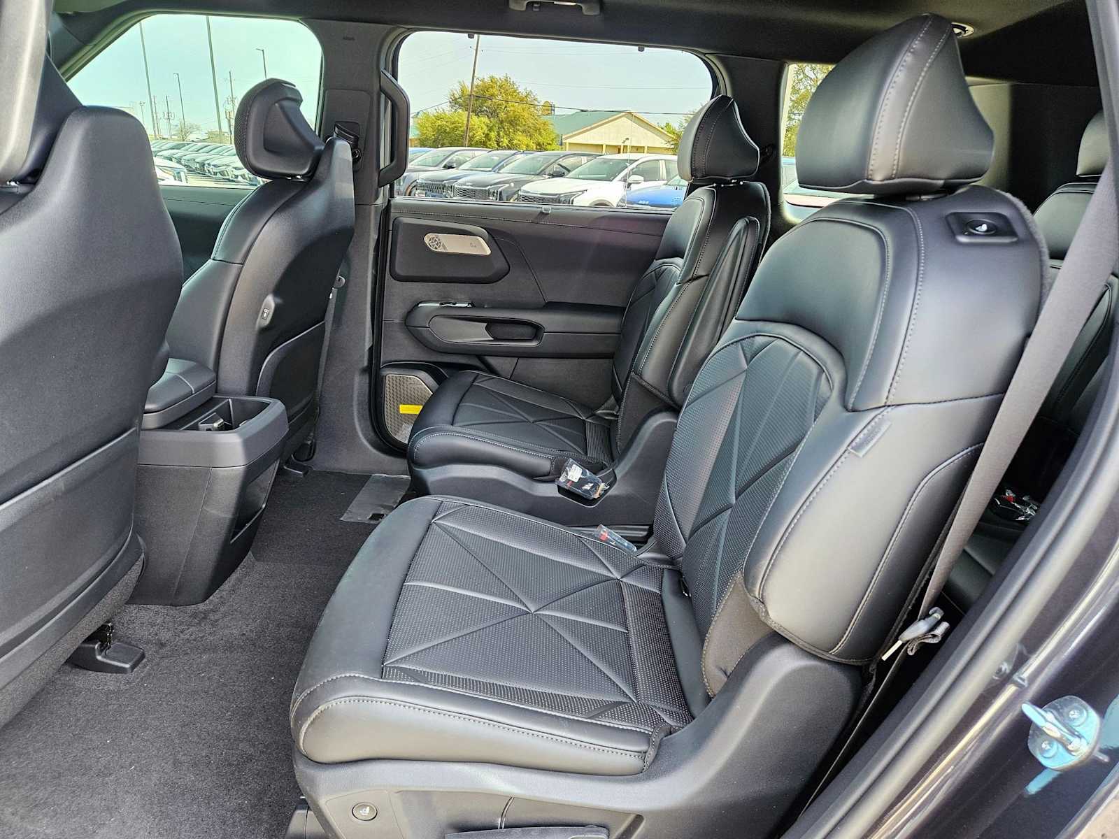 Thumbnail: 2027 Kia Telluride - 21