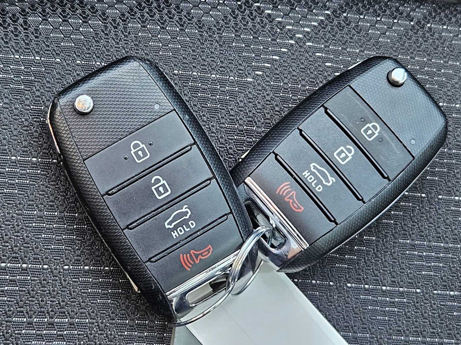 Thumbnail: 2023 Kia Rio - 21