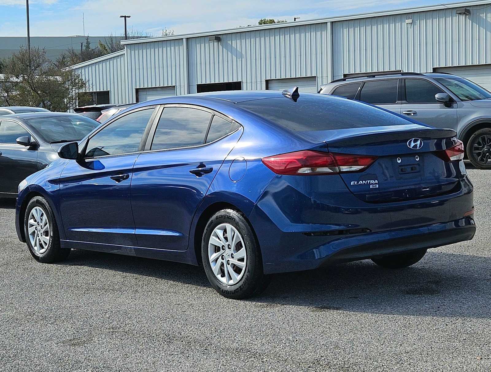 Thumbnail: 2017 Hyundai Elantra - 3