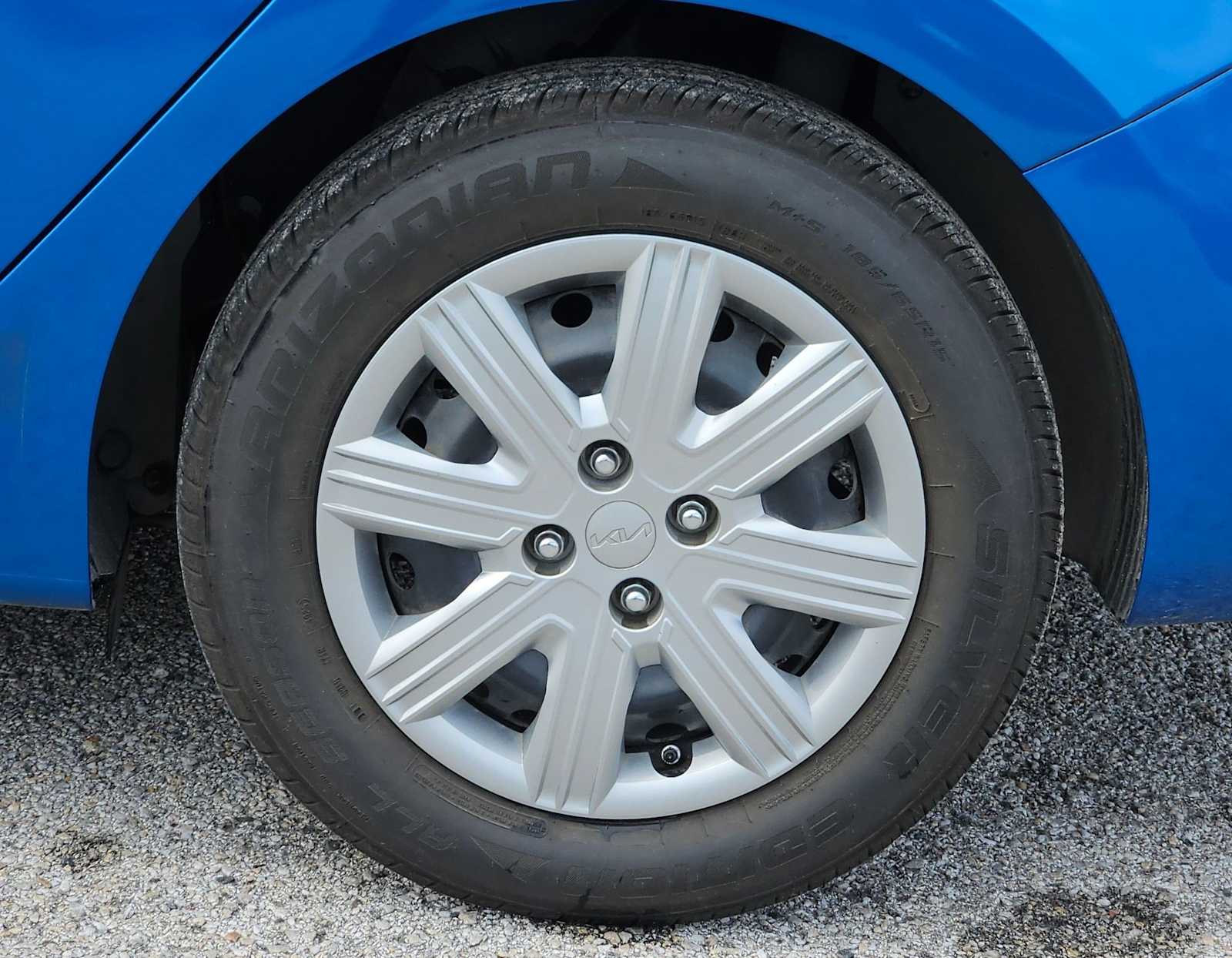 Thumbnail: 2023 Kia Rio - 14