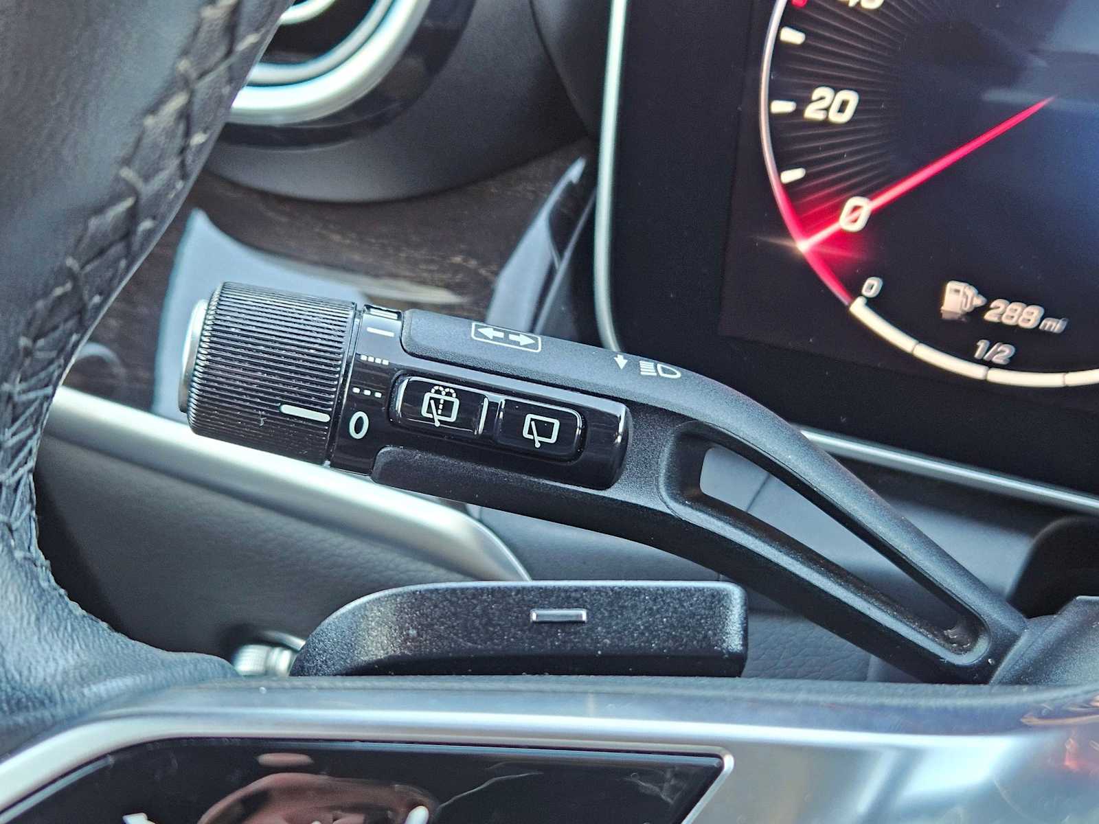 Thumbnail: 2024 Mercedes-Benz GLC - 26