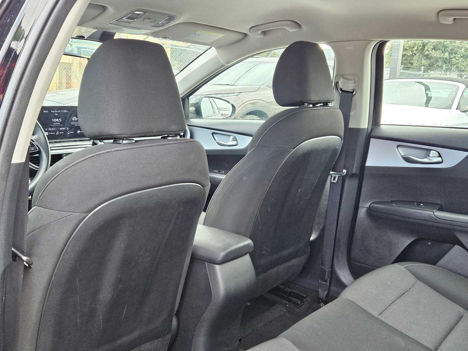 Thumbnail: 2024 Kia Forte - 17