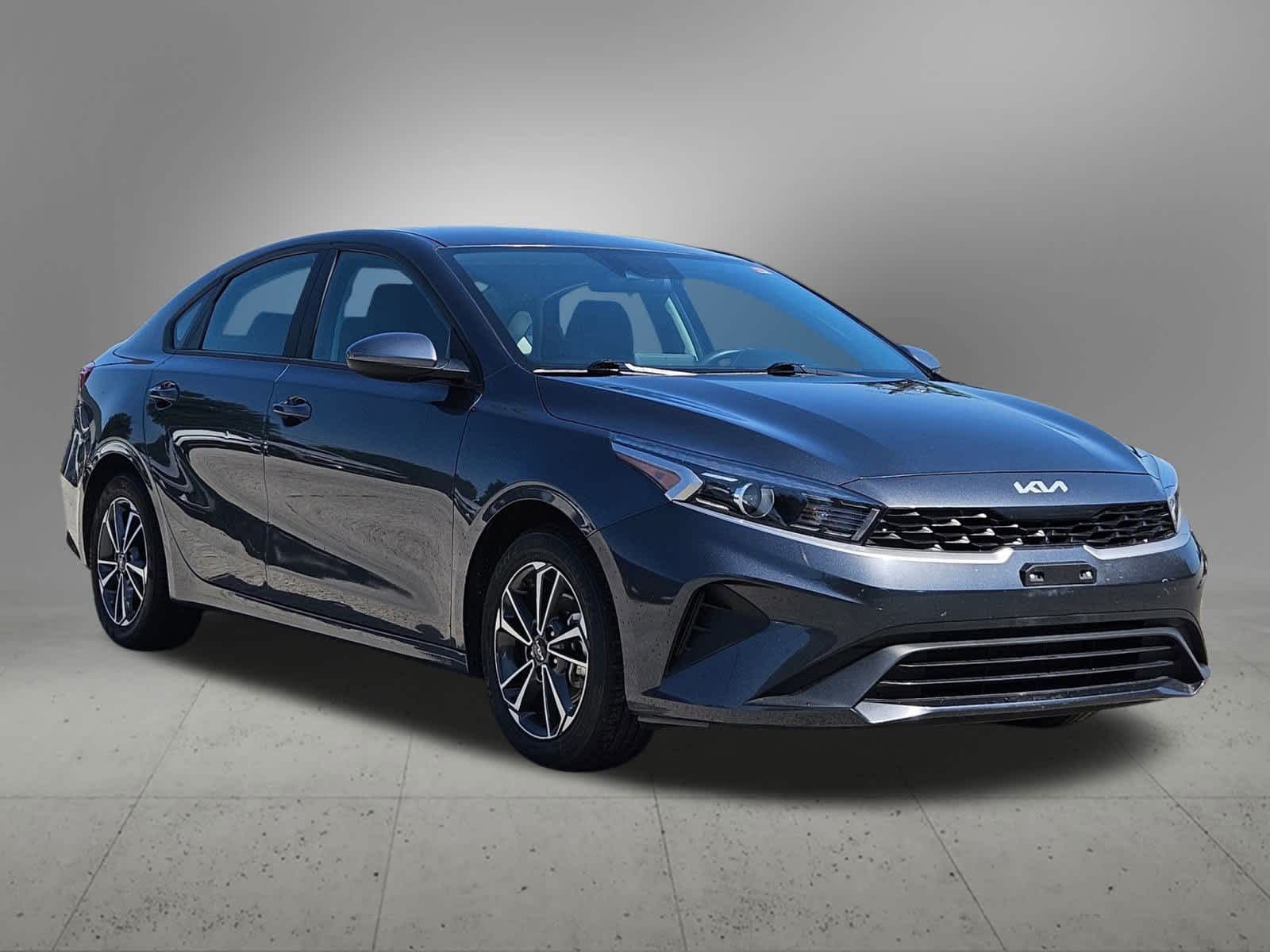 Thumbnail: 2023 Kia Forte - 7