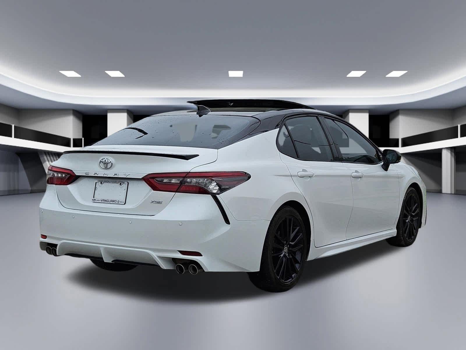 Thumbnail: 2022 Toyota Camry - 6