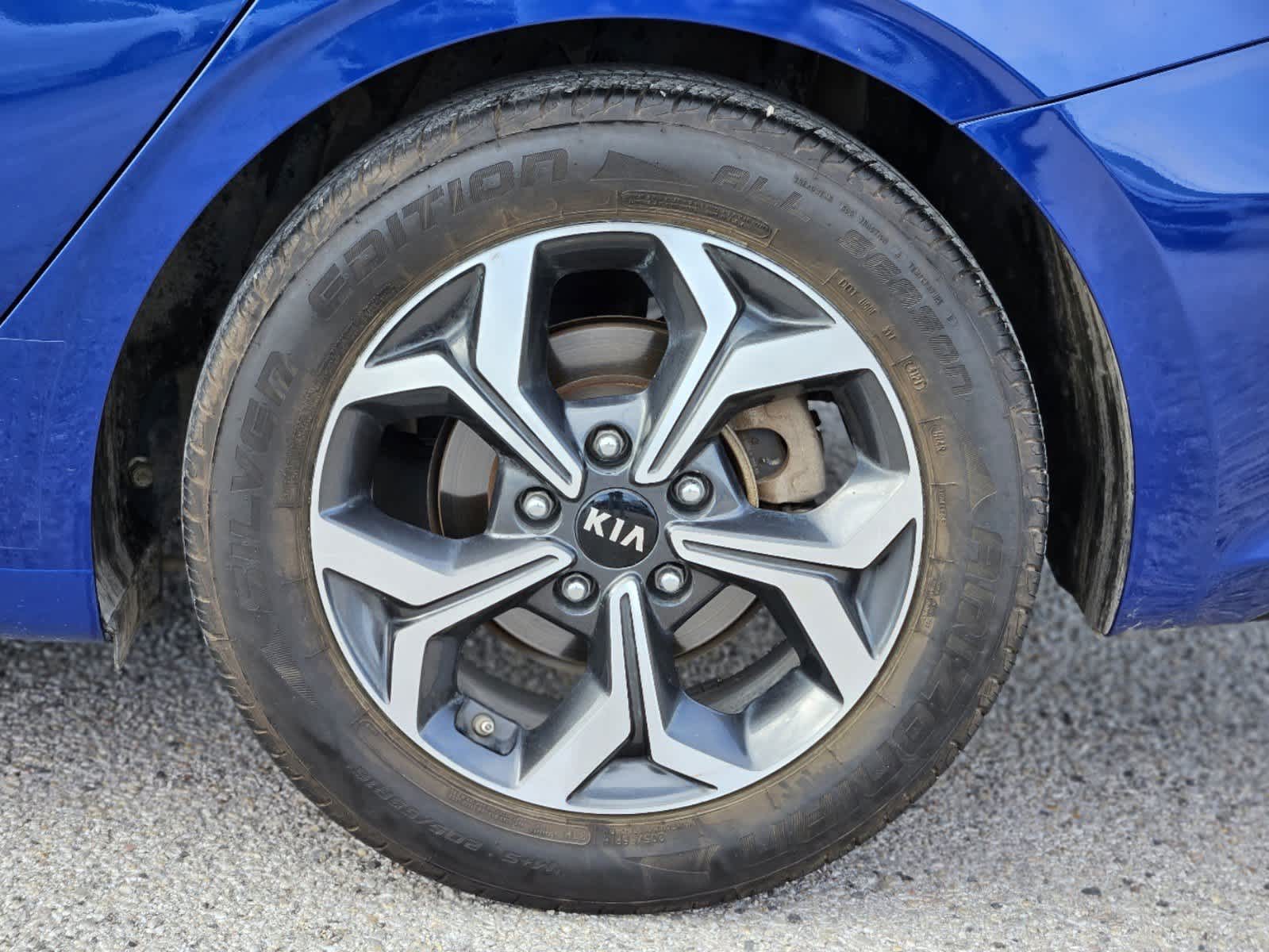Thumbnail: 2020 Kia Forte - 14