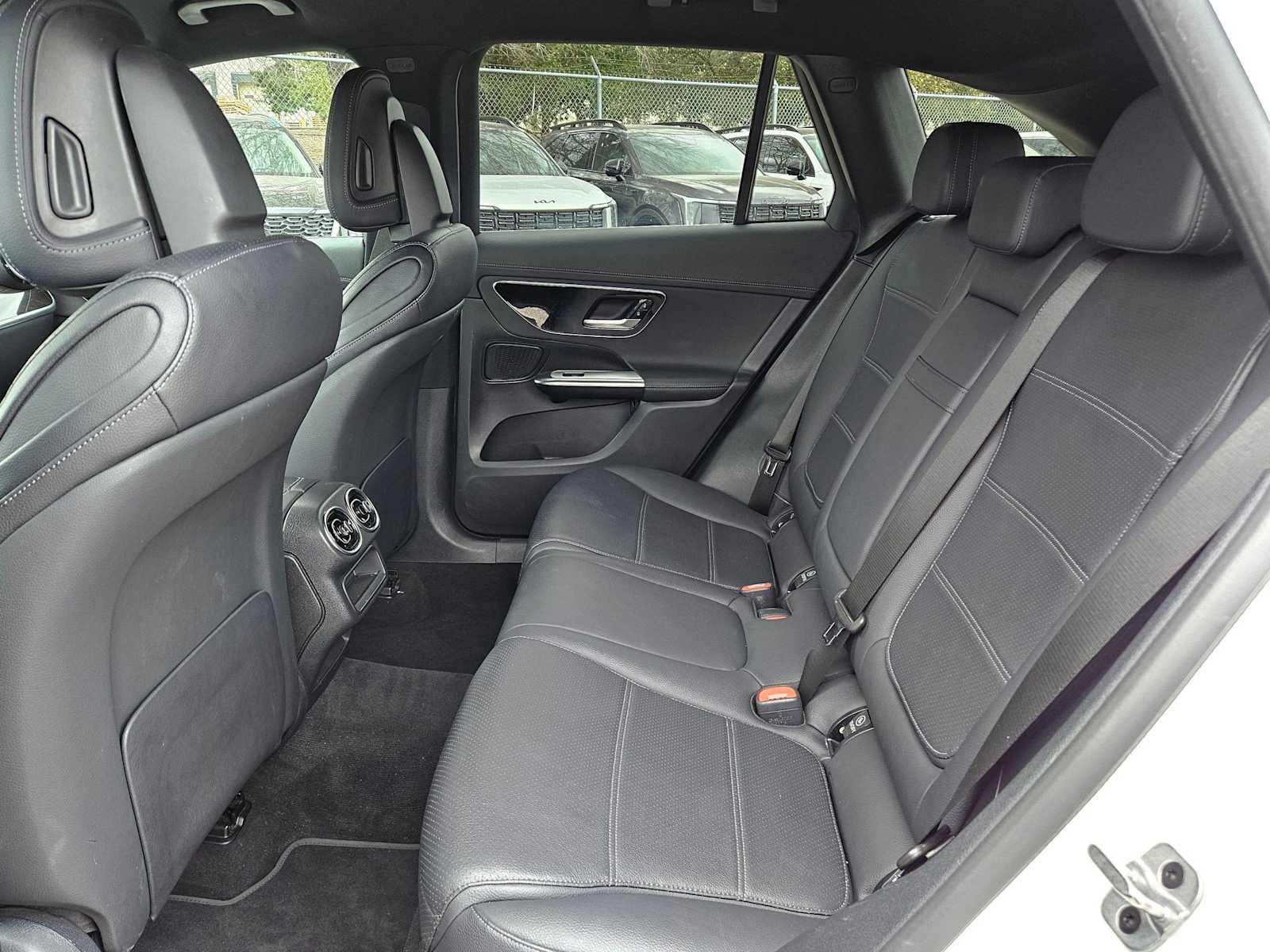 Thumbnail: 2024 Mercedes-Benz GLC - 20