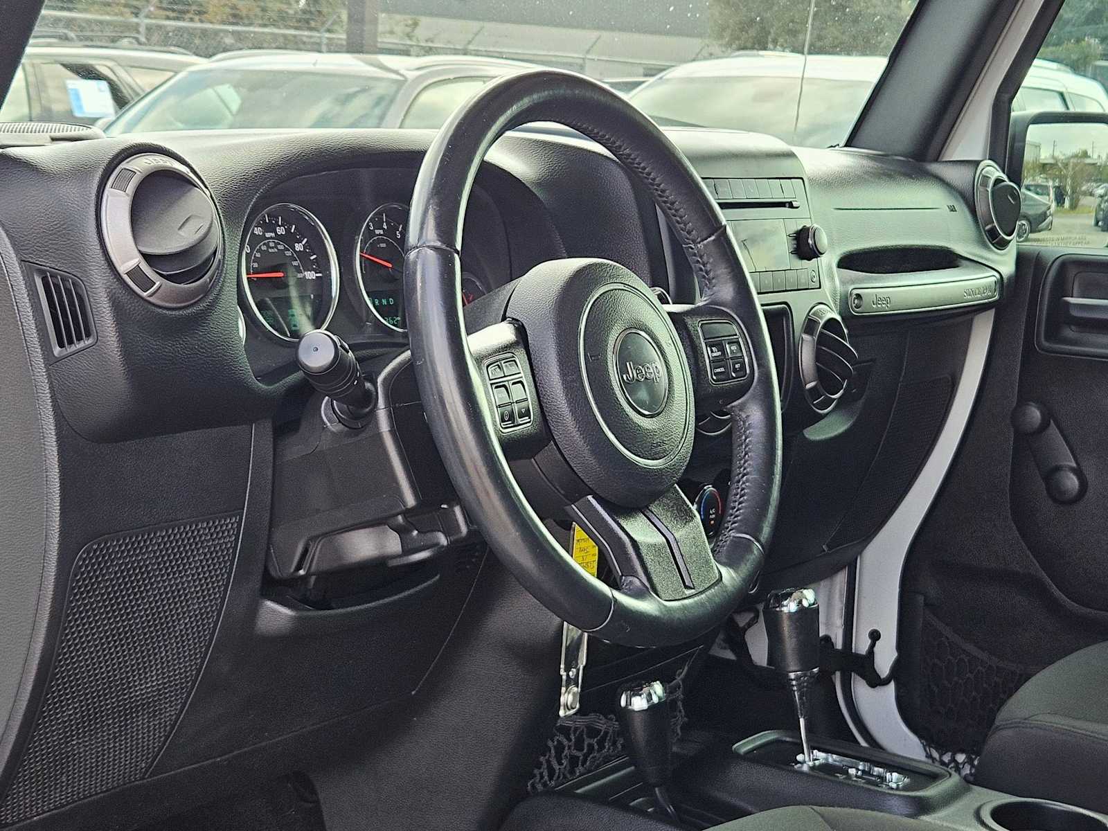 2018 Jeep Wrangler Unlimited Sport photo 2