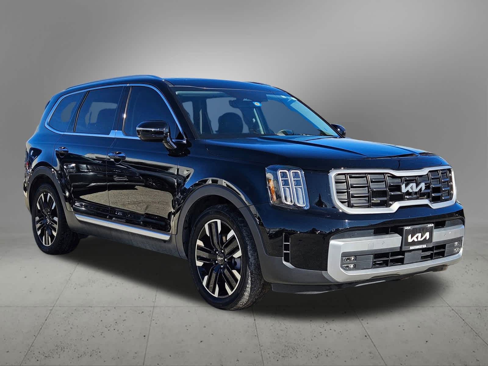 Thumbnail: 2023 Kia Telluride - 8