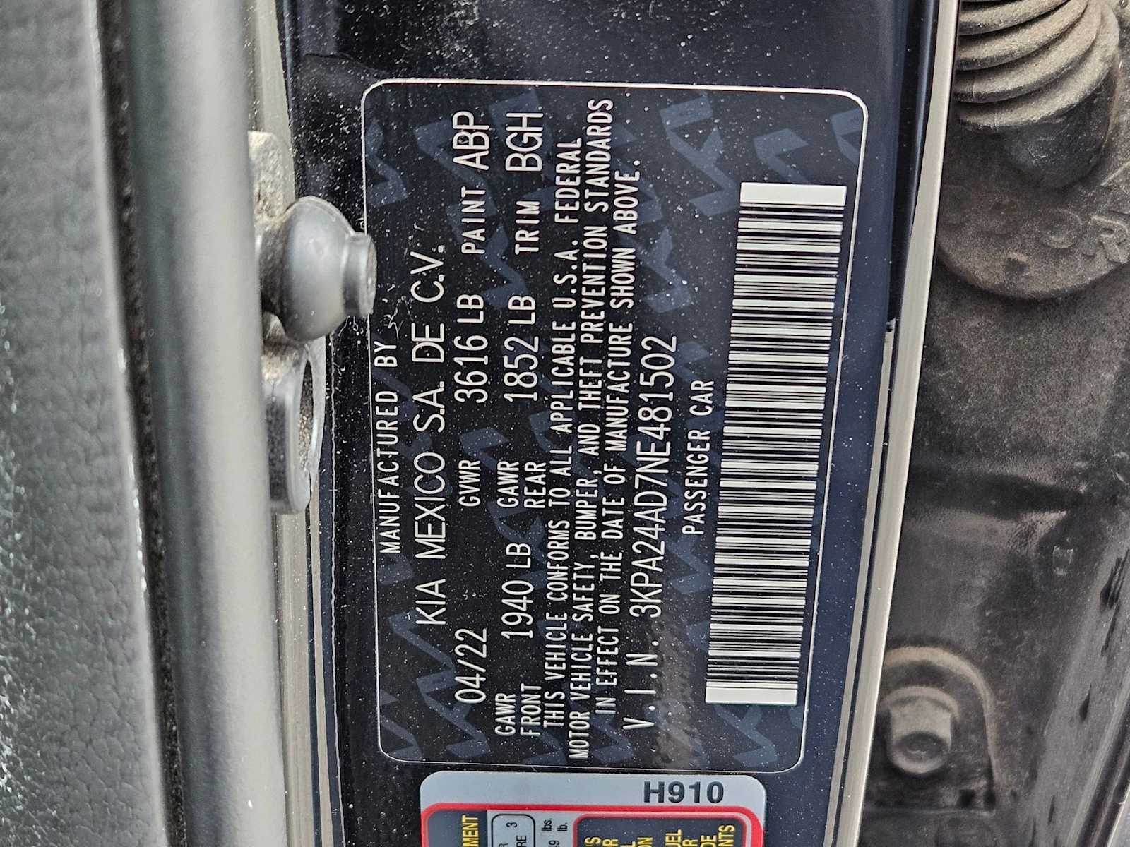 Thumbnail: 2022 Kia Rio - 21