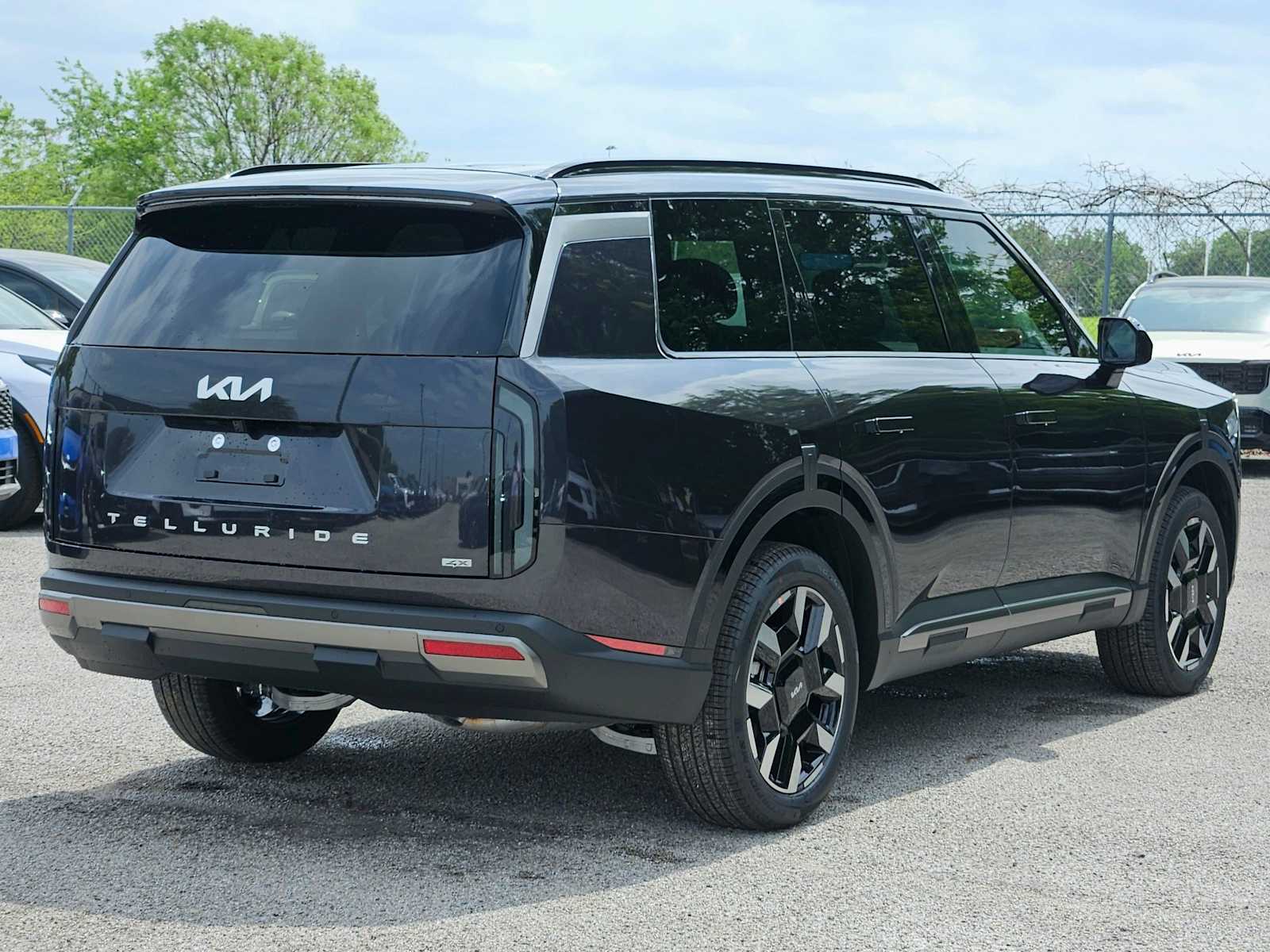 Thumbnail: 2027 Kia Telluride - 33