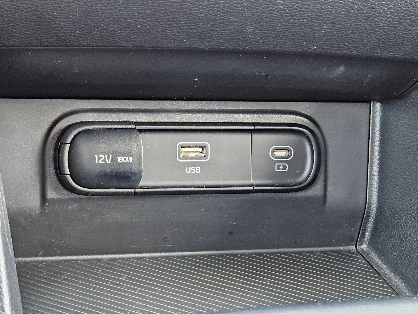 Thumbnail: 2023 Kia Sportage - 35