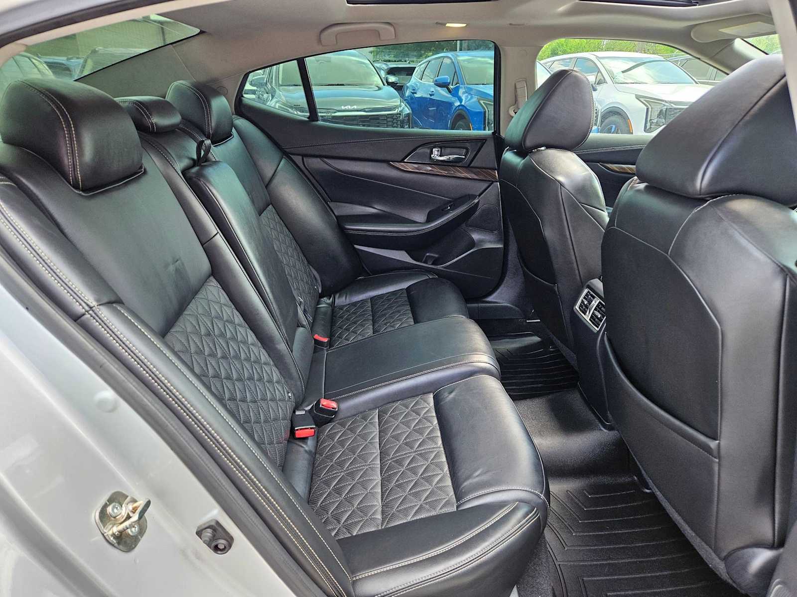 Thumbnail: 2017 Nissan Maxima - 20