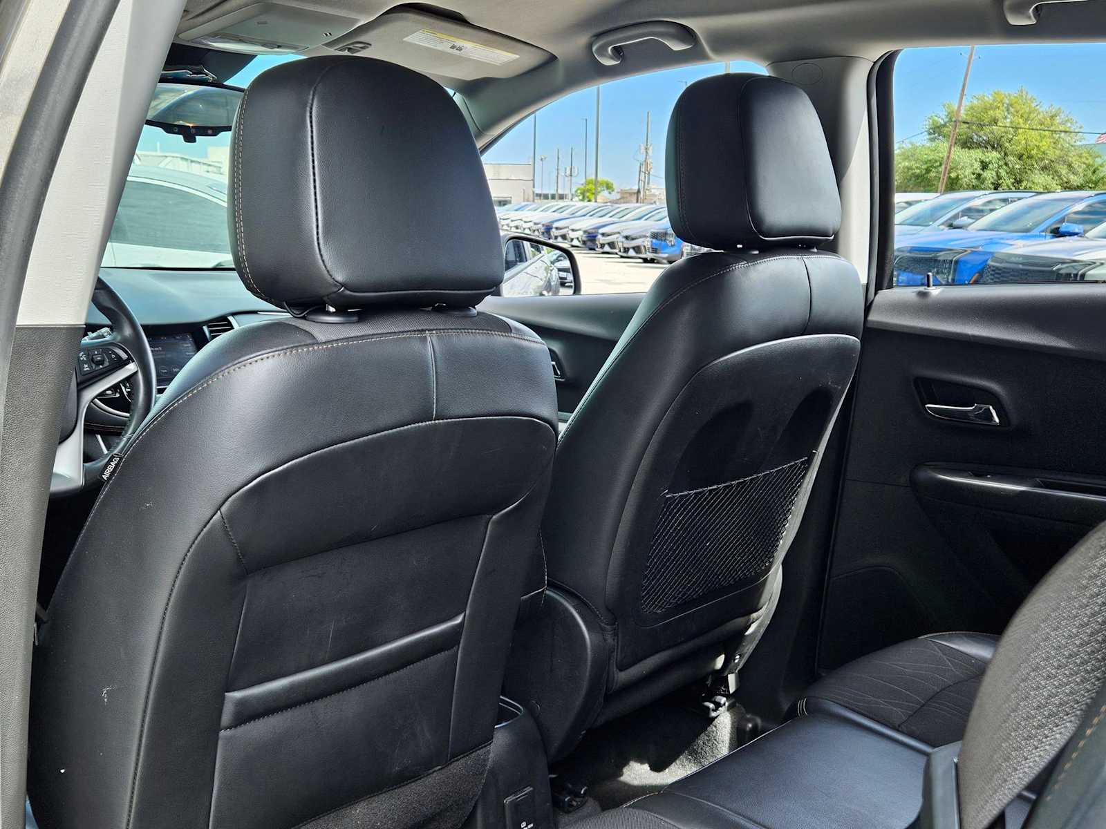 Thumbnail: 2021 Chevrolet Trax - 14