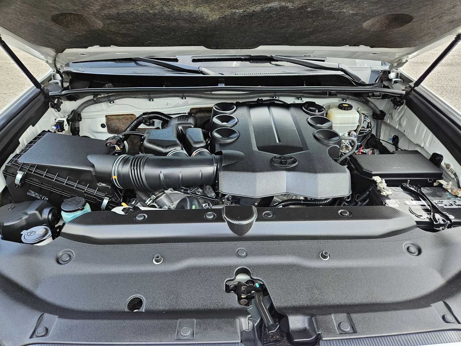 Thumbnail: 2019 Toyota 4Runner - 15
