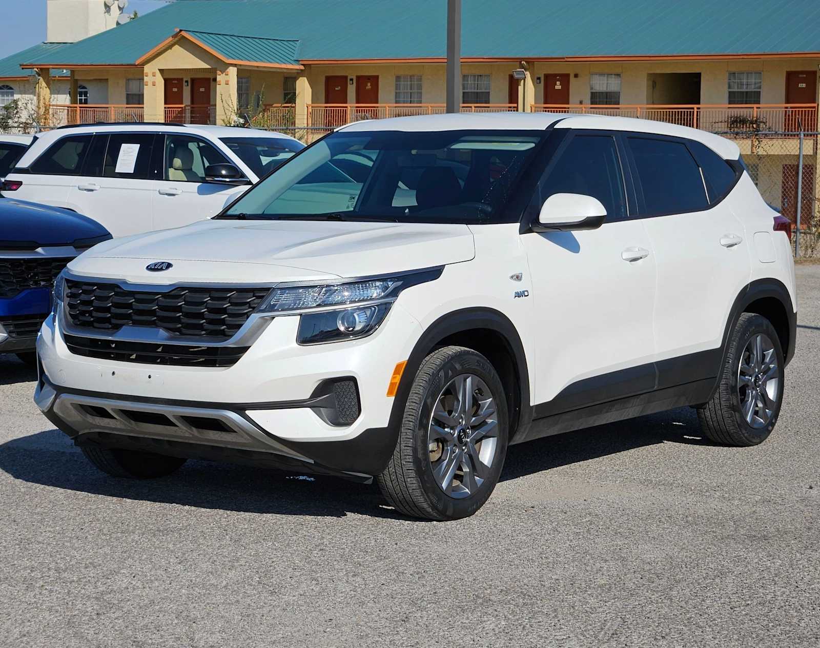 Thumbnail: 2021 Kia Seltos - 10