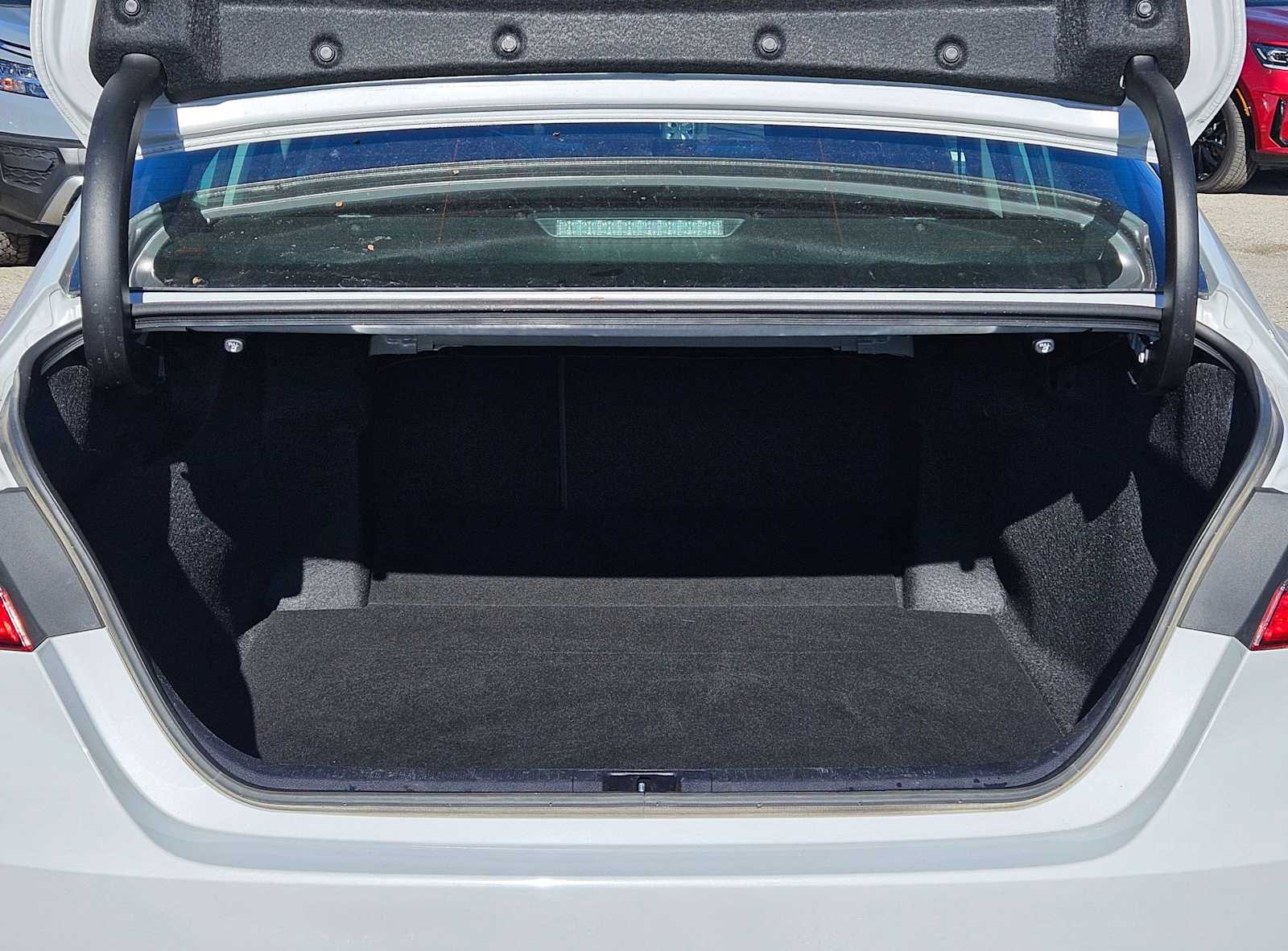 Thumbnail: 2024 Toyota Camry - 32