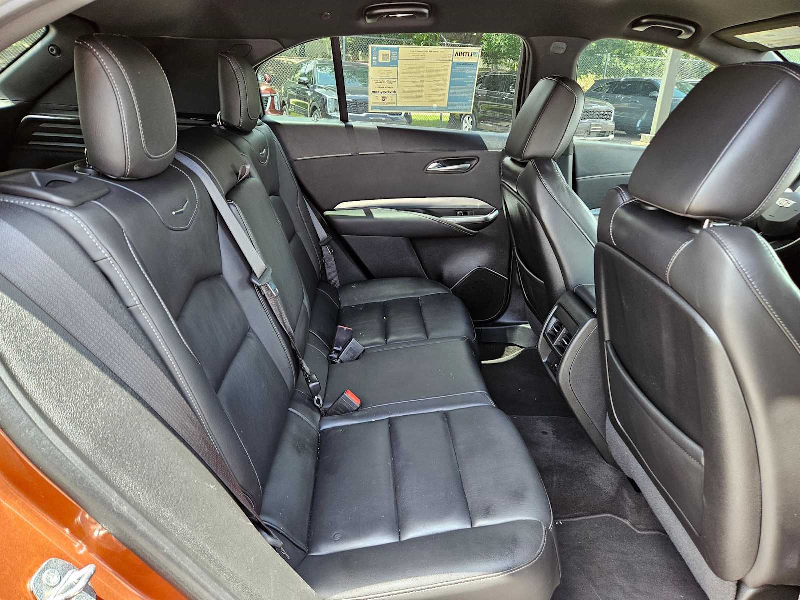 Thumbnail: 2021 Cadillac XT4 - 19