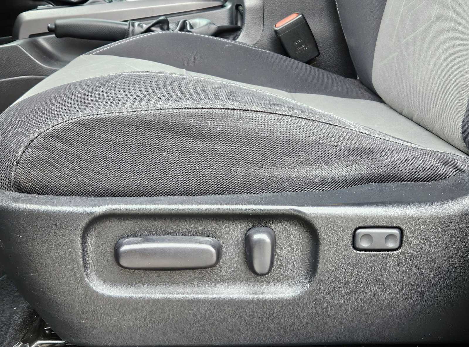 Thumbnail: 2022 Toyota Tacoma - 17